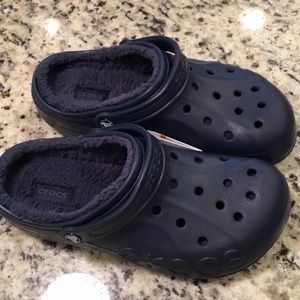 NEW! Fur lined navy crocs